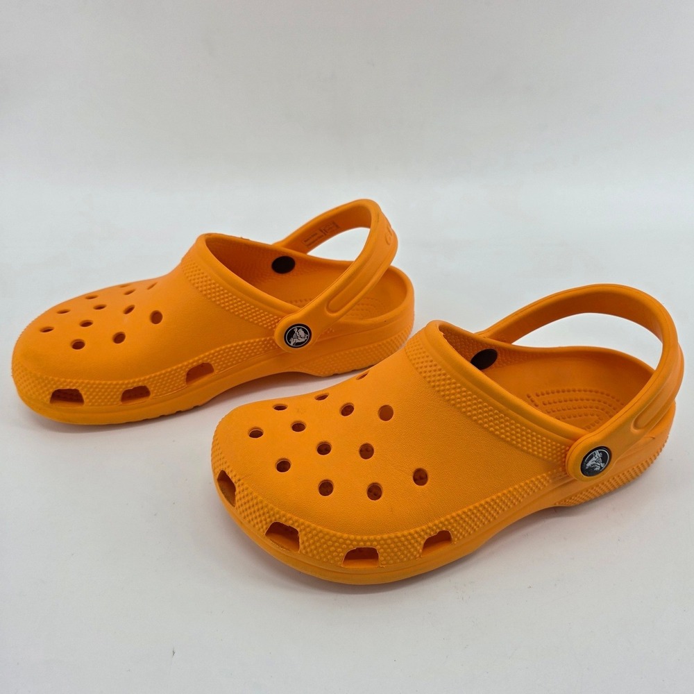Crocs Classic Clog Orange Unisex M4 W6 Y7 Slip On Comfort Water Sports Poolside